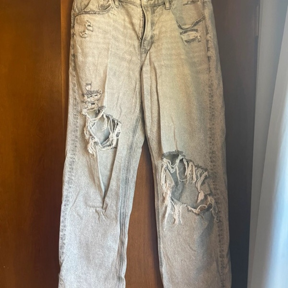 Grey American Eagle jeans
